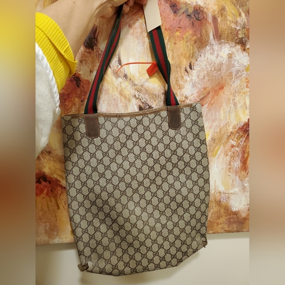 Authentic Gucci coated canvas and leather shopper tote - Picture 3 of 8